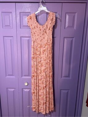 Women's Pink Paisley Maxi Dress
